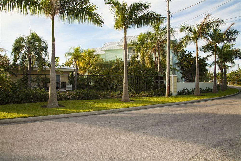 Vila Dolphin Cove (Adults Only) Freeport Exteriér fotografie